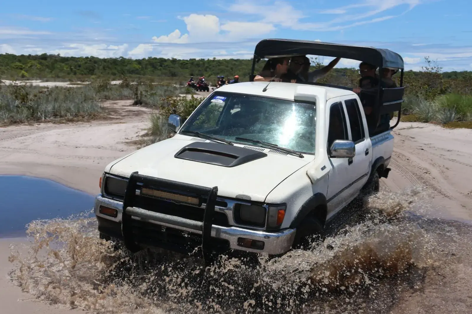 Passeio 4x4 Garapuá